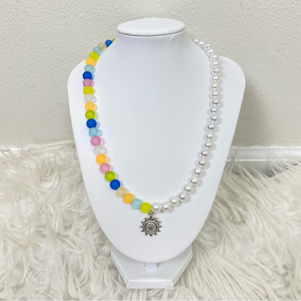 Beaded sun charm split necklace 🌞